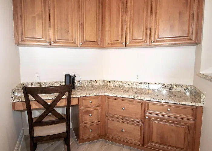 Apartment Belle Harbor 310w Luxury With Oversized Balcony