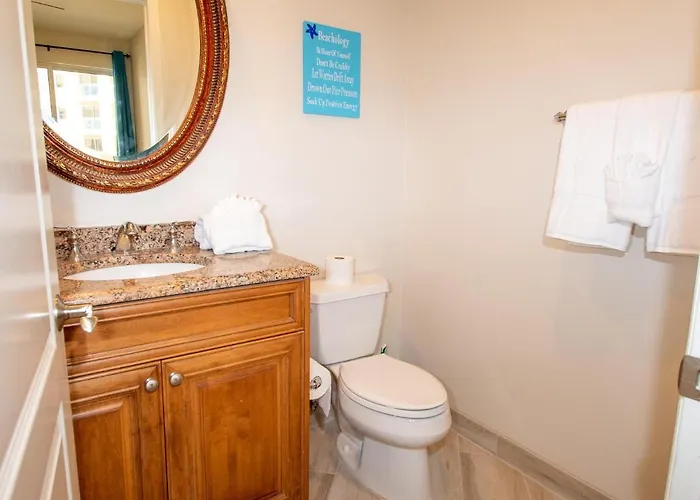 Apartment Belle Harbor 310w Luxury With Oversized Balcony