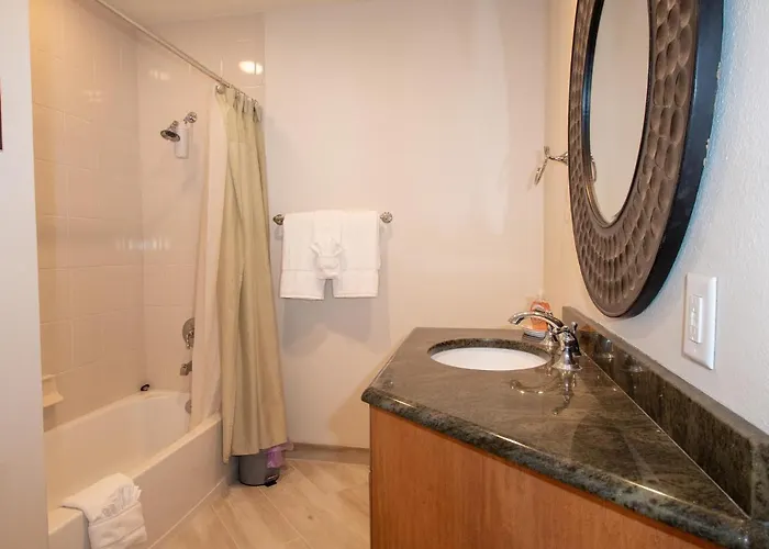 Apartment Belle Harbor 310w Luxury With Oversized Balcony *